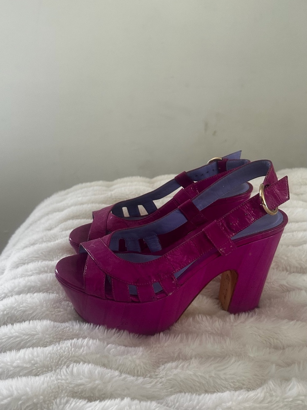 Sergio Rossi Fuchsia Patent Platform Heeled Sandals - Women - Picture 3 of 4